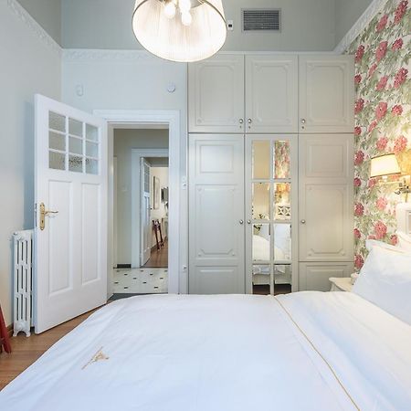 The Rare Luxury Gem Near Syntagma, Kolonaki Square Apartment Athena Bagian luar foto