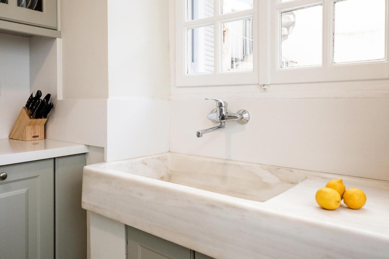 The Rare Luxury Gem Near Syntagma, Kolonaki Square Apartment Athena Bagian luar foto