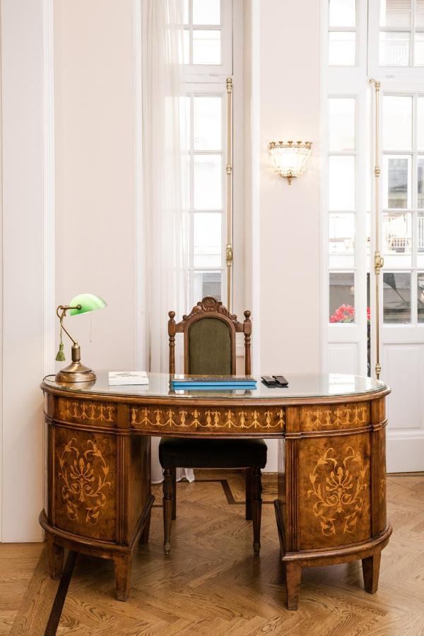 The Rare Luxury Gem Near Syntagma, Kolonaki Square Apartment Athena Bagian luar foto