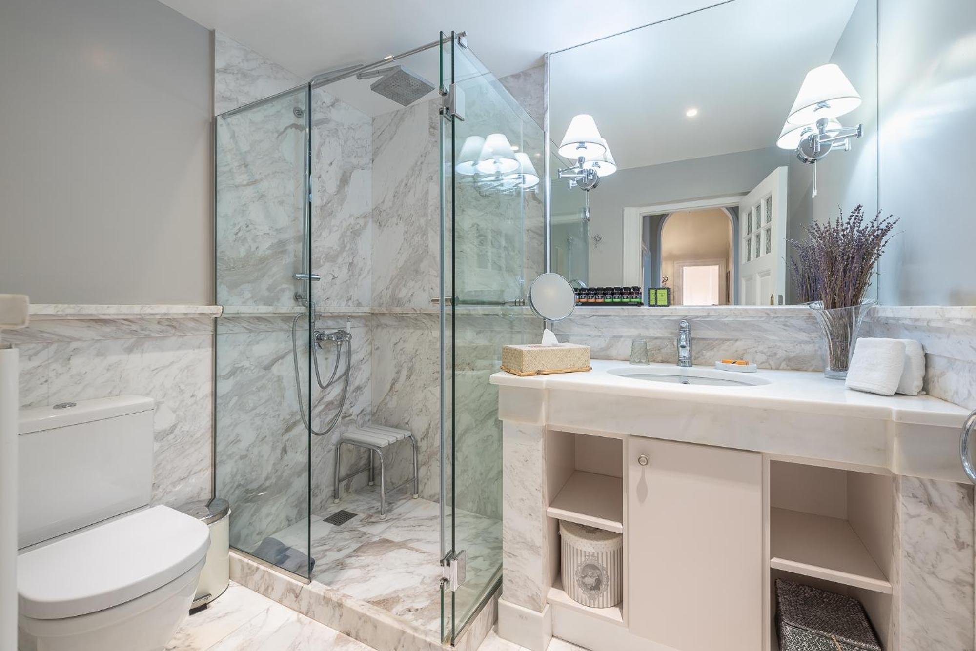 The Rare Luxury Gem Near Syntagma, Kolonaki Square Apartment Athena Bagian luar foto