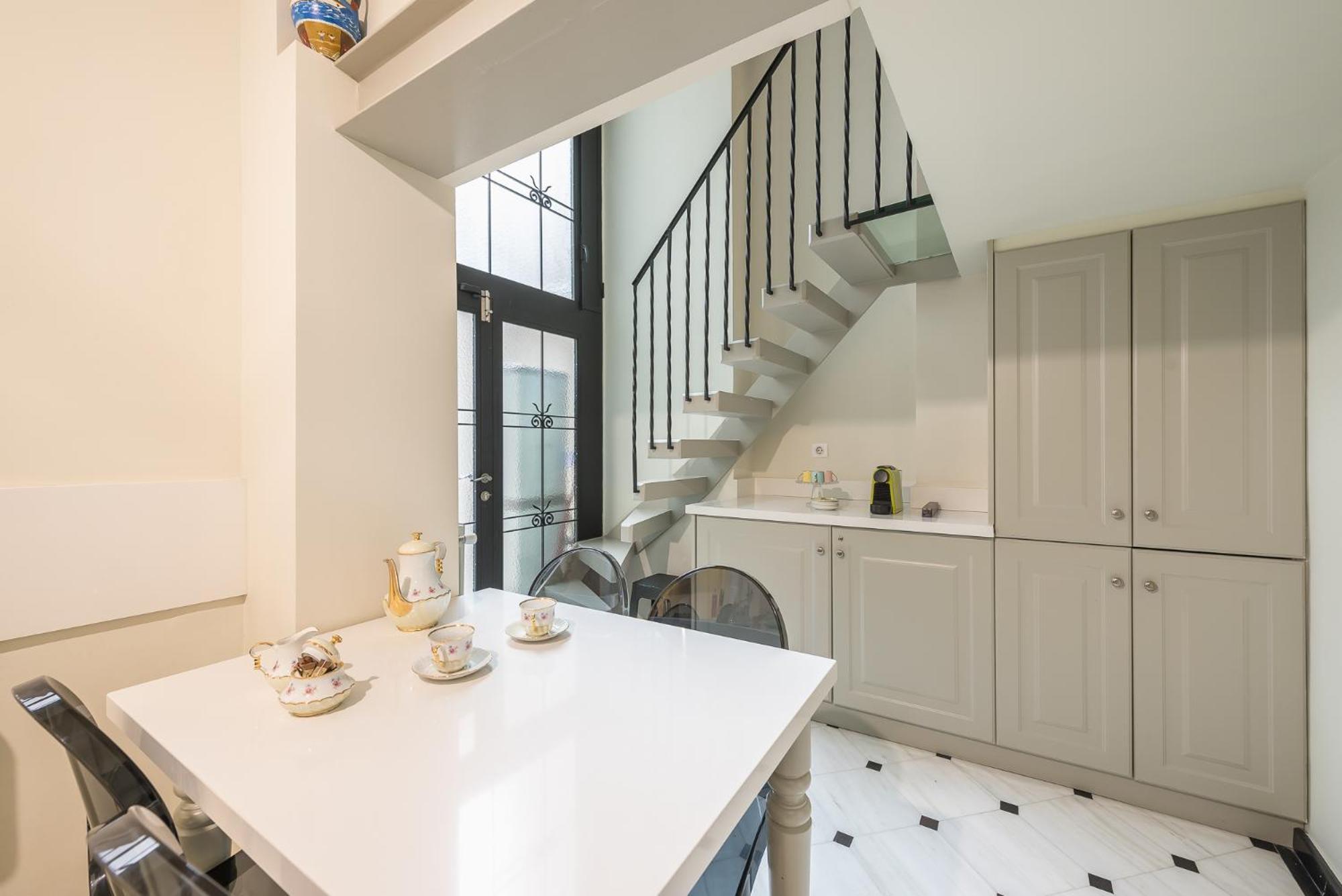 The Rare Luxury Gem Near Syntagma, Kolonaki Square Apartment Athena Bagian luar foto