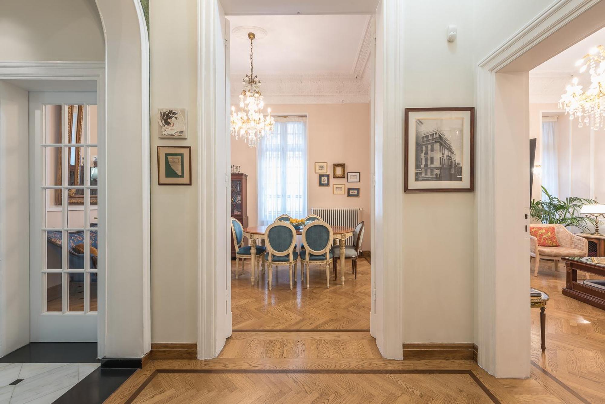 The Rare Luxury Gem Near Syntagma, Kolonaki Square Apartment Athena Bagian luar foto