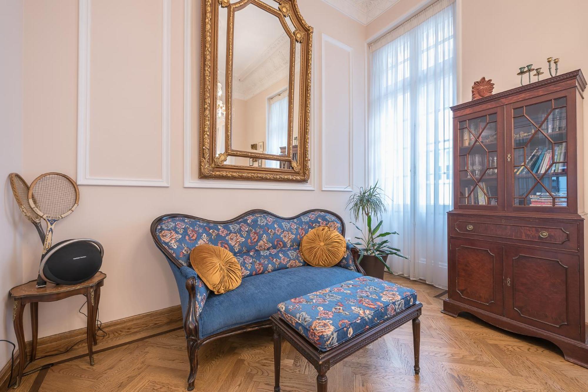 The Rare Luxury Gem Near Syntagma, Kolonaki Square Apartment Athena Bagian luar foto